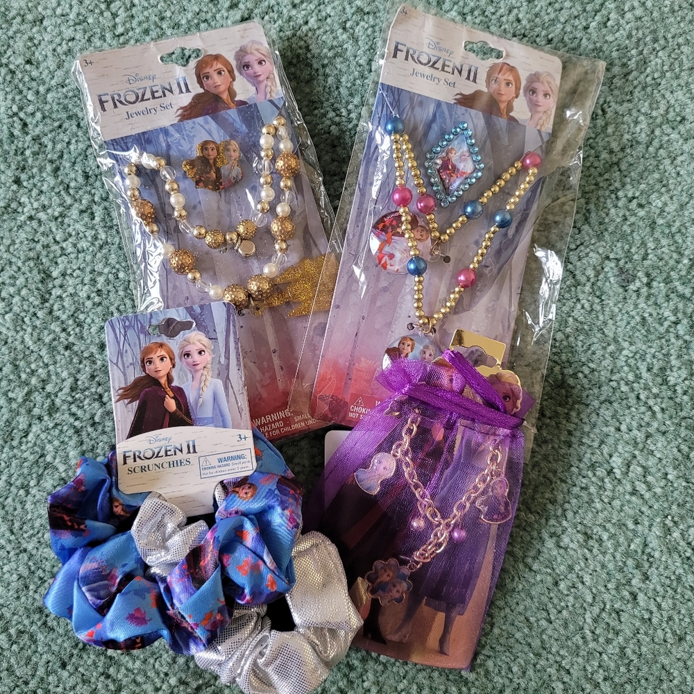 Frozen II Bundle (4 PCS)
